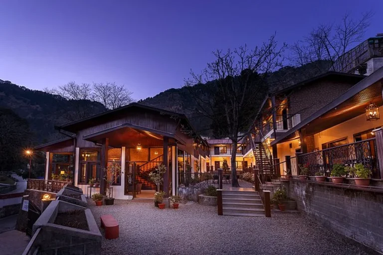 Earls Court, Nainital